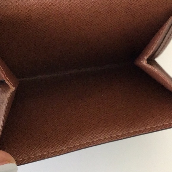 Louis Vuitton Elise Wallet - Picture 10 of 13